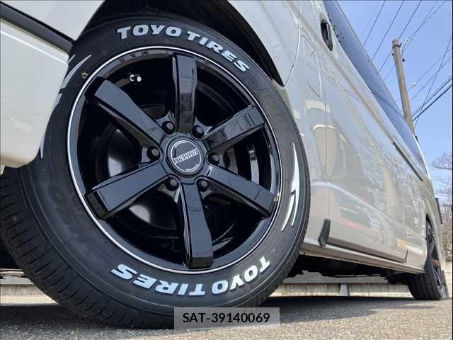 Toyota HIACE VAN 2023-01 3671437-9