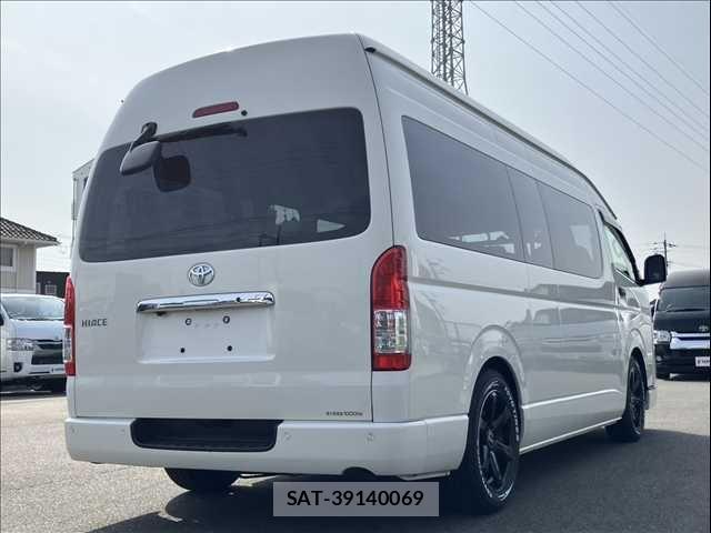 Toyota HIACE VAN 2023-01 3671437-14