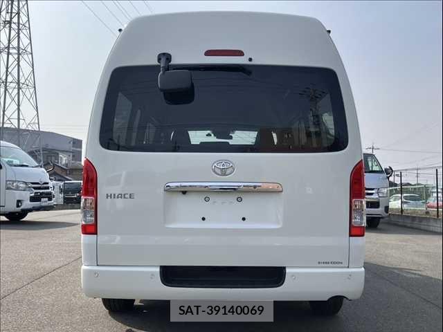 Toyota HIACE VAN 2023-01 3671437-2