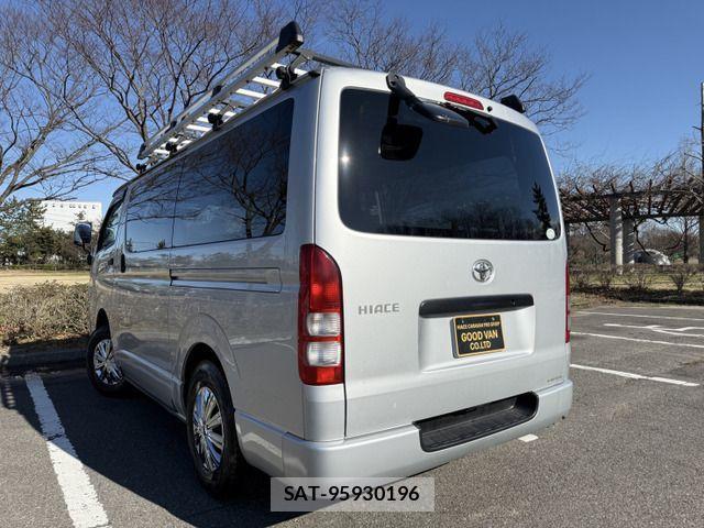 Toyota HIACE VAN 2014-08 3934338-1