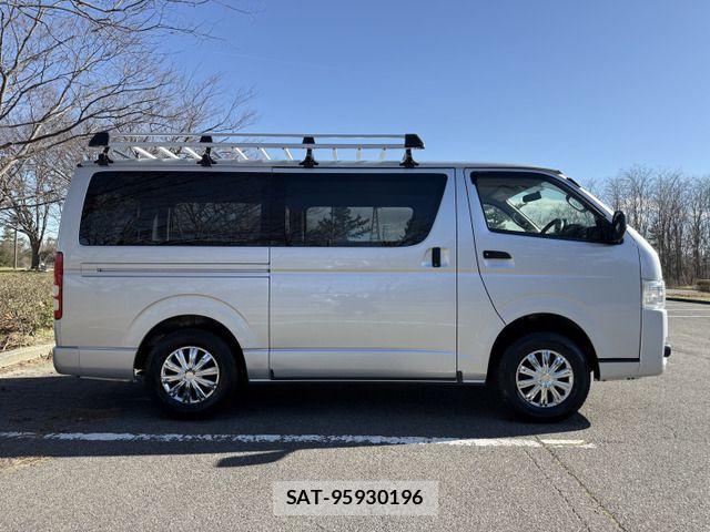 Toyota HIACE VAN 2014-08 3934338-6