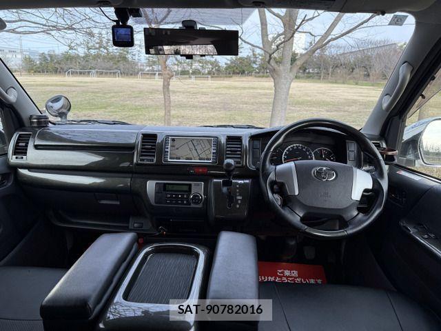 Toyota HIACE VAN 2014-03 4109816-11