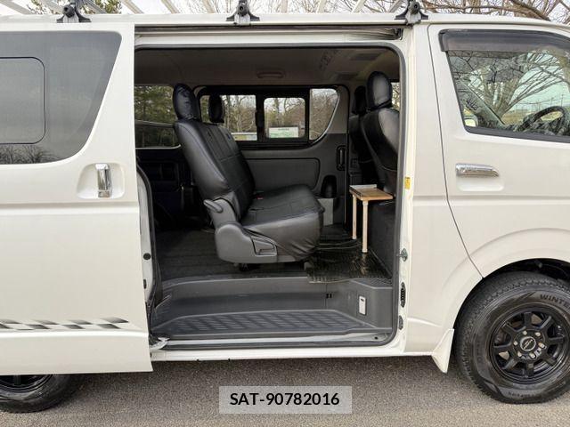 Toyota HIACE VAN 2014-03 4109816-16