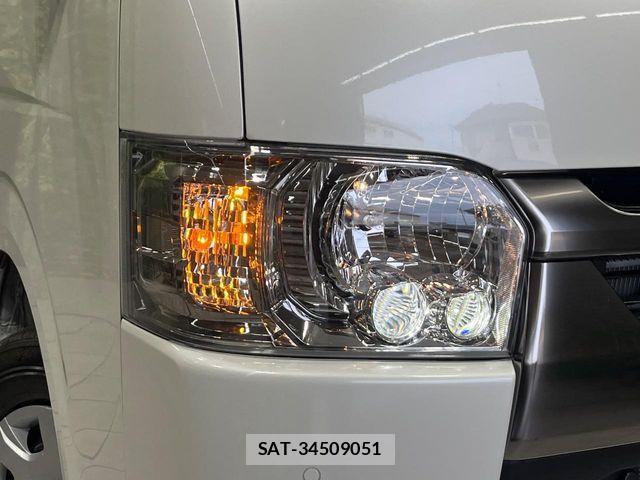 Toyota HIACE VAN 2025-10 4324782-12