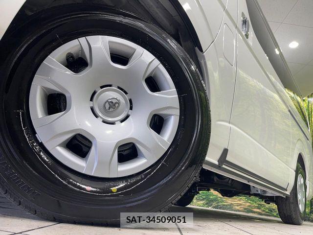 Toyota HIACE VAN 2025-10 4324782-13