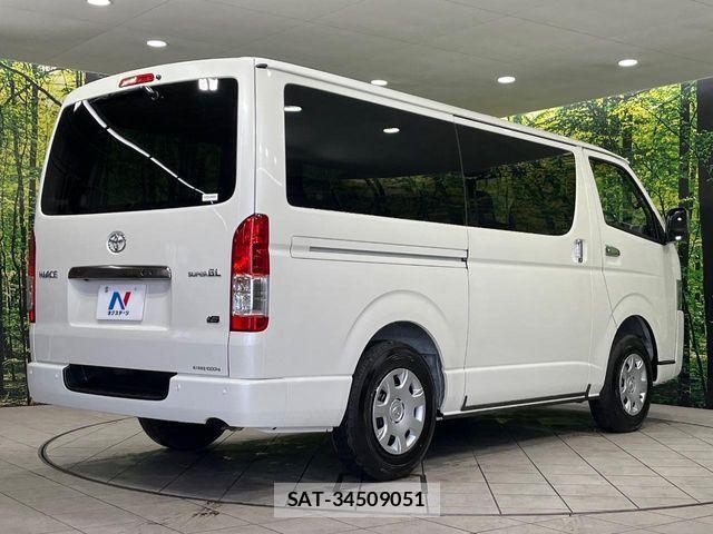 Toyota HIACE VAN 2025-10 4324782-17