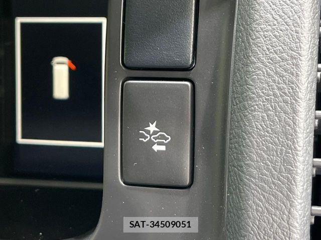 Toyota HIACE VAN 2025-10 4324782-2