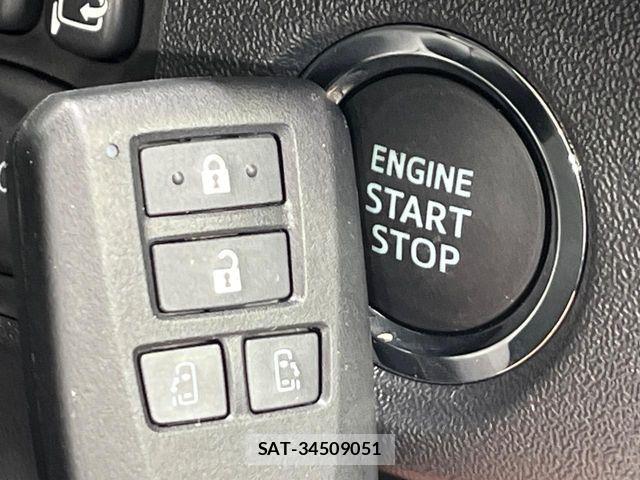 Toyota HIACE VAN 2025-10 4324782-5