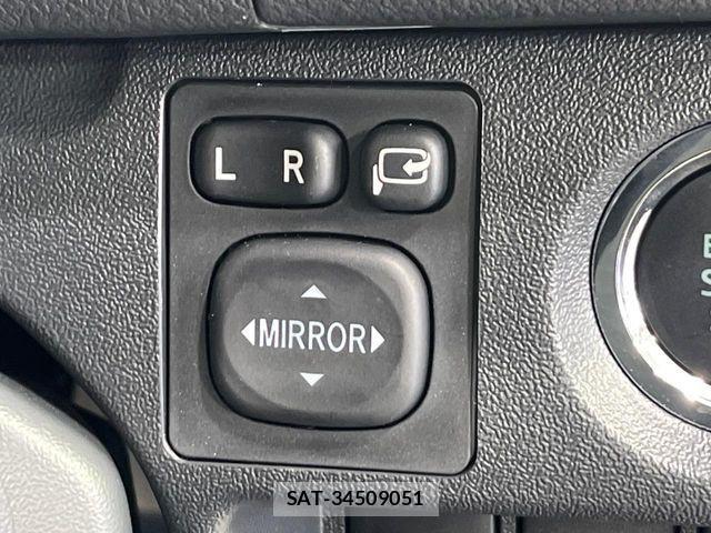 Toyota HIACE VAN 2025-10 4324782-7