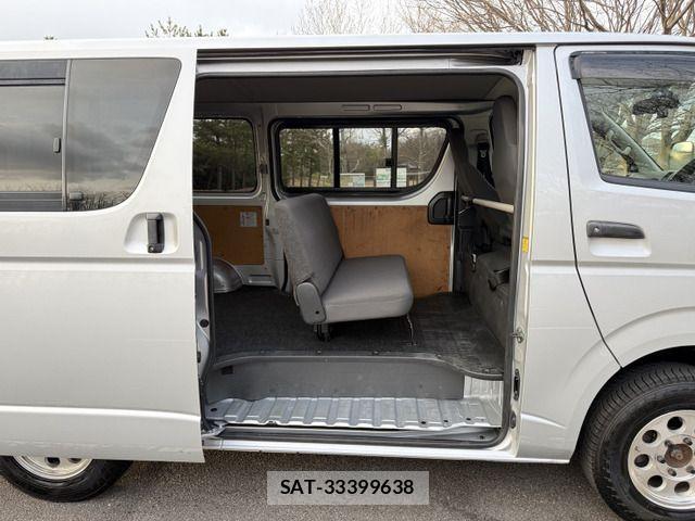 Toyota HIACE VAN 2012-10 4392625-15