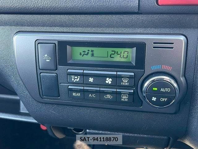 Toyota HIACE VAN 2020-12 4421023-9
