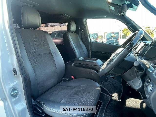 Toyota HIACE VAN 2020-12 4421023-10