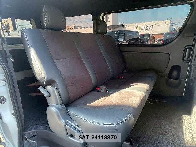Toyota HIACE VAN 2020-12 4421023-11