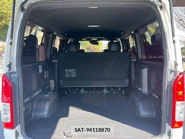 Toyota HIACE VAN 2020-12 4421023-12