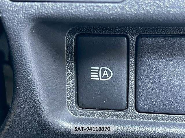 Toyota HIACE VAN 2020-12 4421023-7