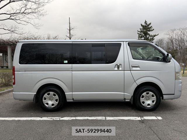 Toyota HIACE VAN 2009-02 4593432-6