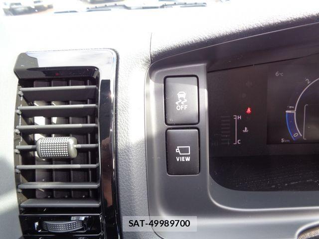 Toyota HIACE VAN 2026-03 4593389-9