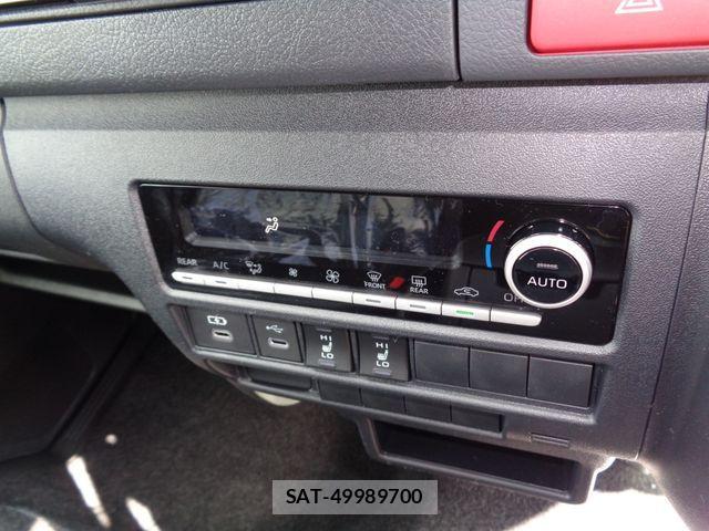 Toyota HIACE VAN 2026-03 4593389-18