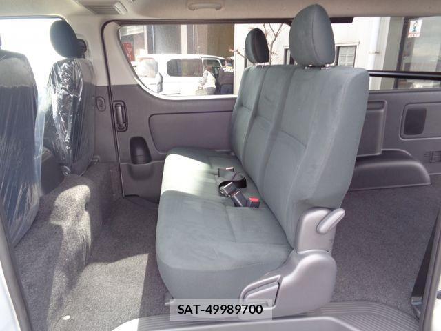 Toyota HIACE VAN 2026-03 4593389-22