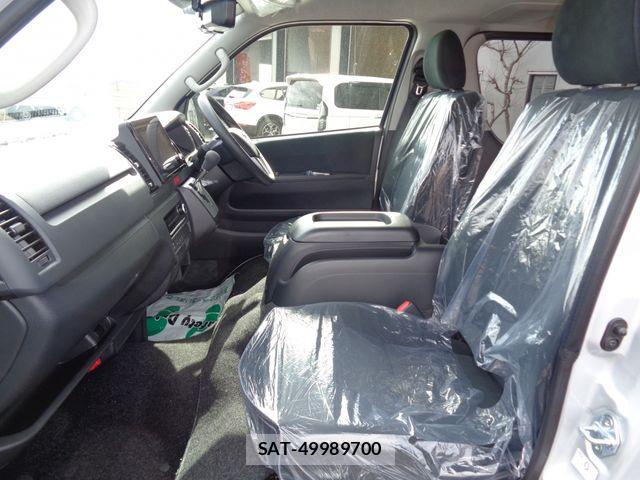 Toyota HIACE VAN 2026-03 4593389-23
