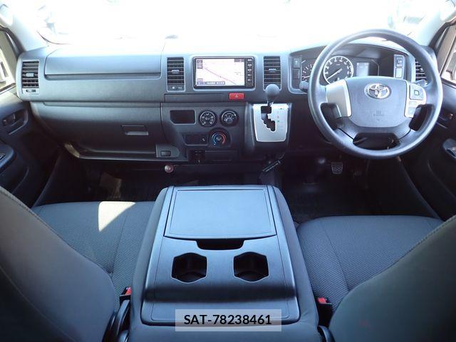 Toyota HIACE VAN 2021-12 4593407-10