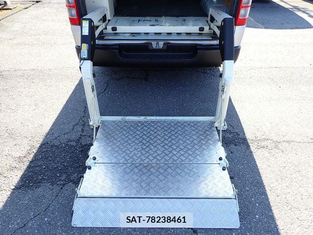 Toyota HIACE VAN 2021-12 4593407-8