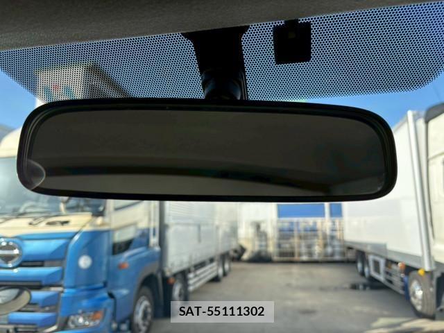 Toyota HIACE VAN 2018-10 4754025-23