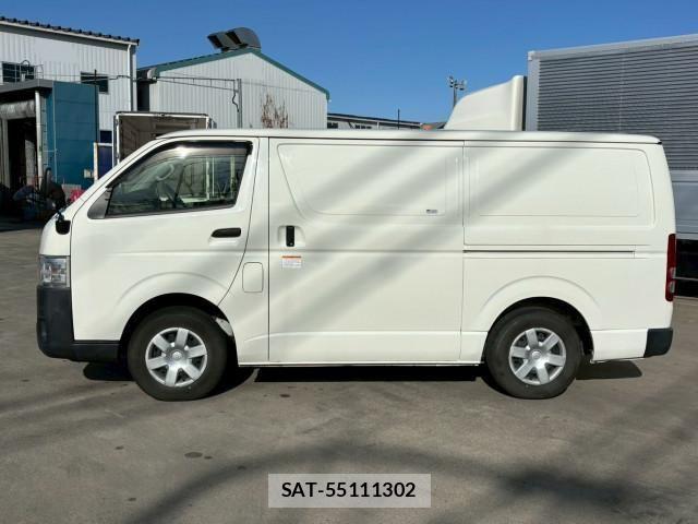 Toyota HIACE VAN 2018-10 4754025-6