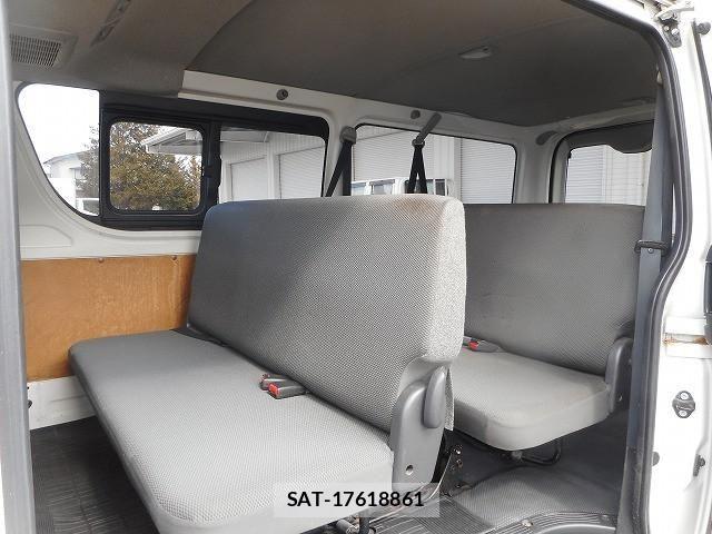 Toyota HIACE VAN 2016-03 4754029-15