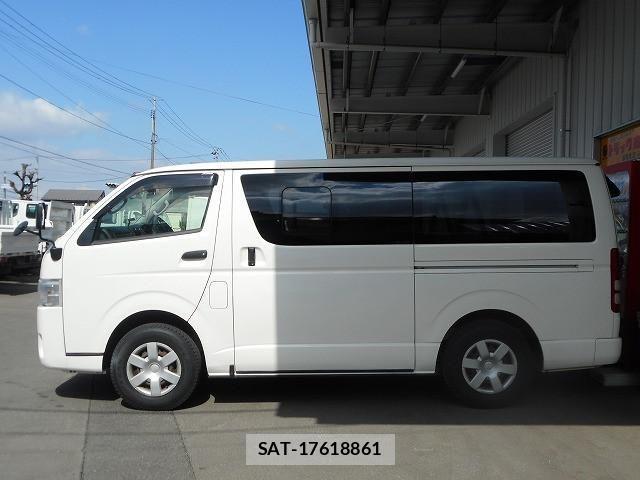 Toyota HIACE VAN 2016-03 4754029-4
