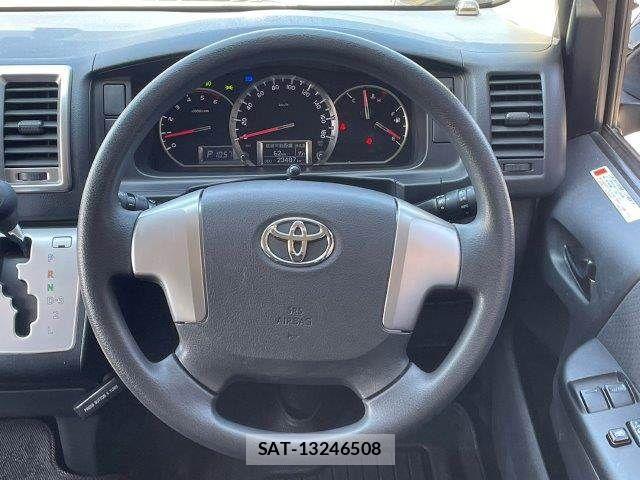Toyota HIACE VAN 2014-03 4754022-11