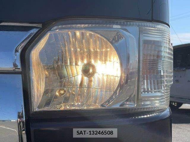 Toyota HIACE VAN 2014-03 4754022-12