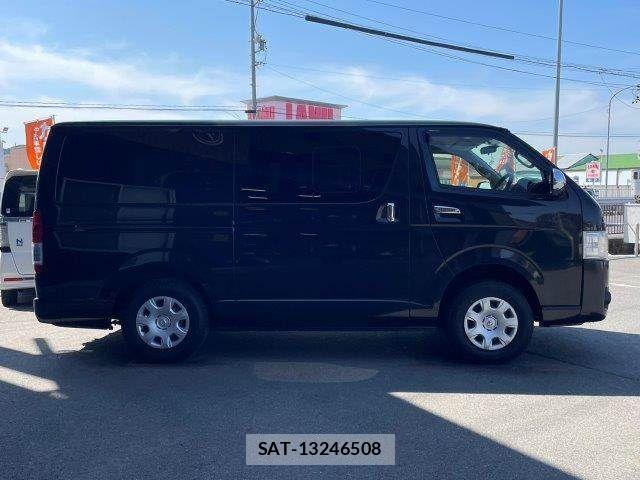 Toyota HIACE VAN 2014-03 4754022-17
