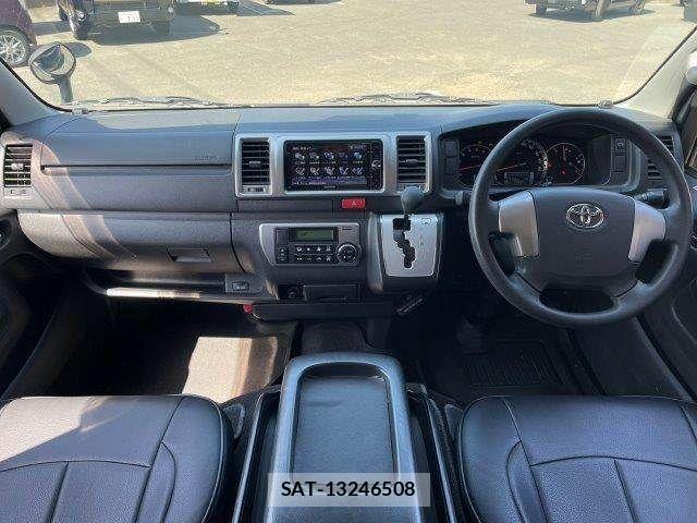Toyota HIACE VAN 2014-03 4754022-2