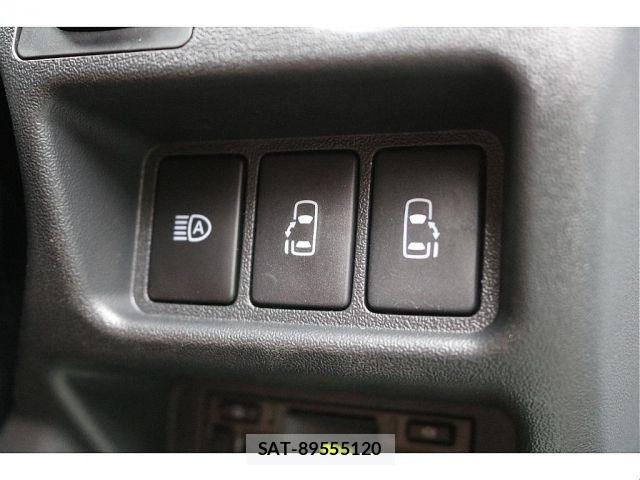 Toyota HIACE VAN 2026-01 4944888-14