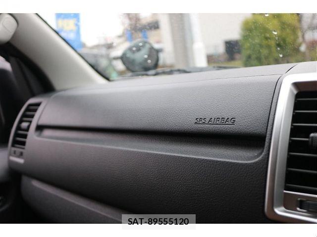Toyota HIACE VAN 2026-01 4944888-16