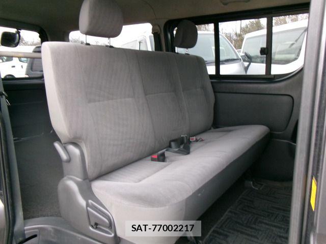 Toyota HIACE VAN 2013-11 5868980-11