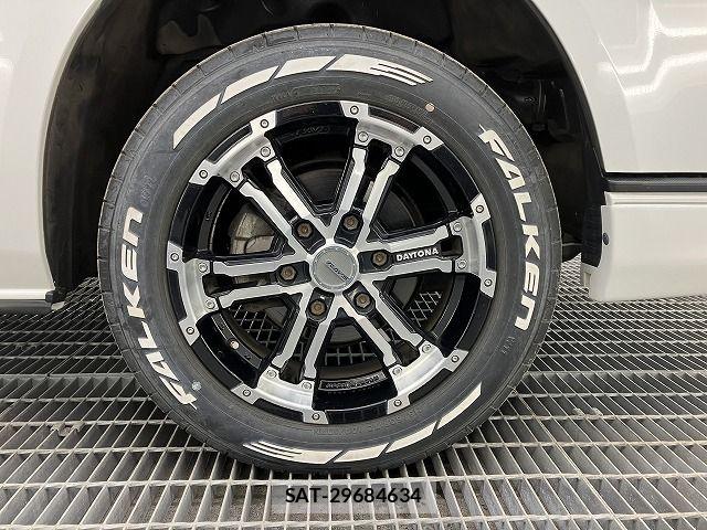 Toyota HIACE VAN 2020-08 5868958-15