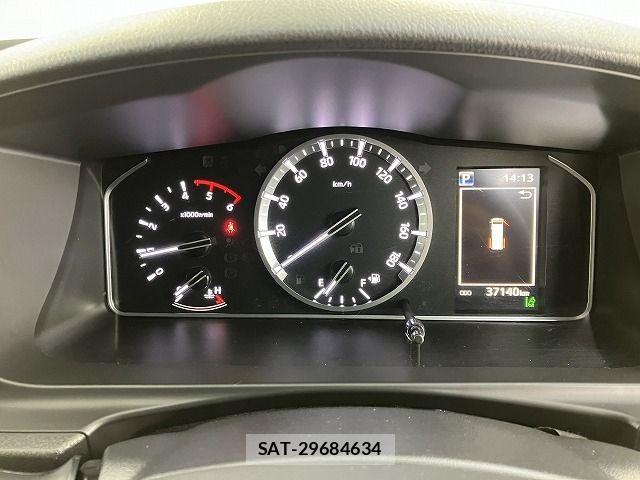 Toyota HIACE VAN 2020-08 5868958-7