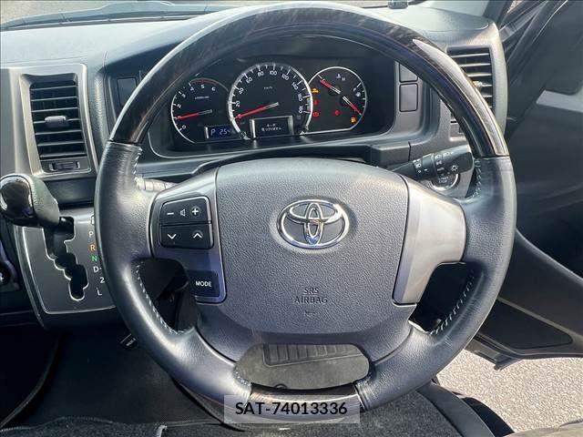 Toyota HIACE VAN 2017-03 5868967-13