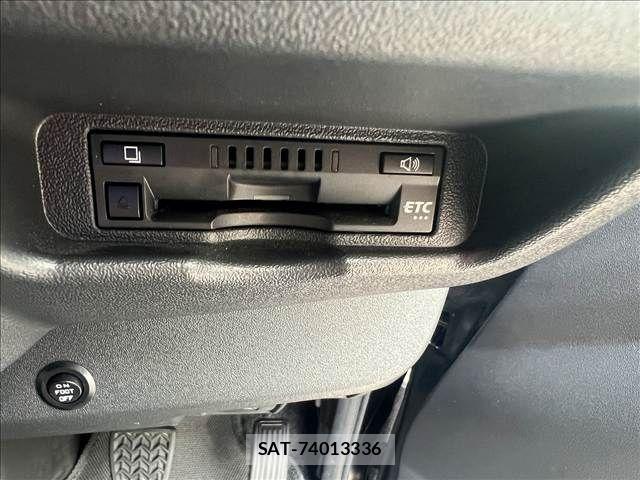 Toyota HIACE VAN 2017-03 5868967-25