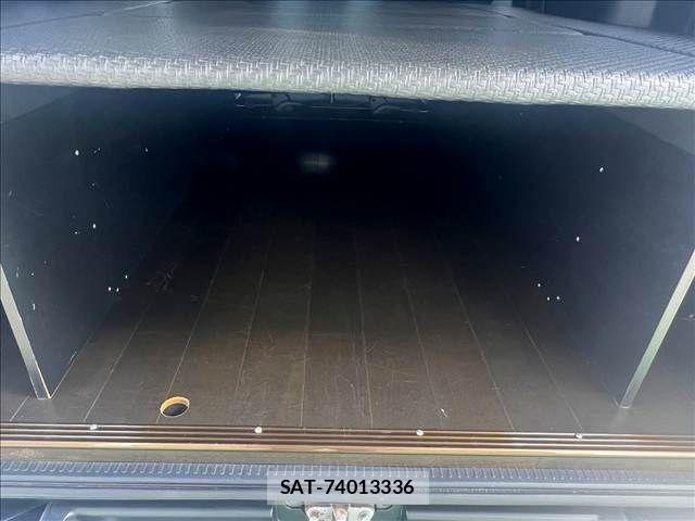 Toyota HIACE VAN 2017-03 5868967-26