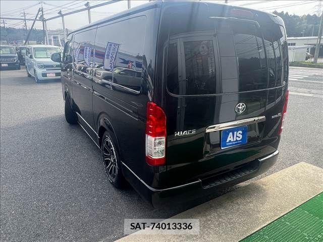 Toyota HIACE VAN 2017-03 5868967-2