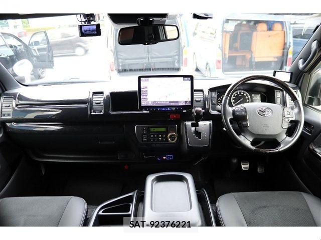 Toyota HIACE VAN 2021-01 5868957-1