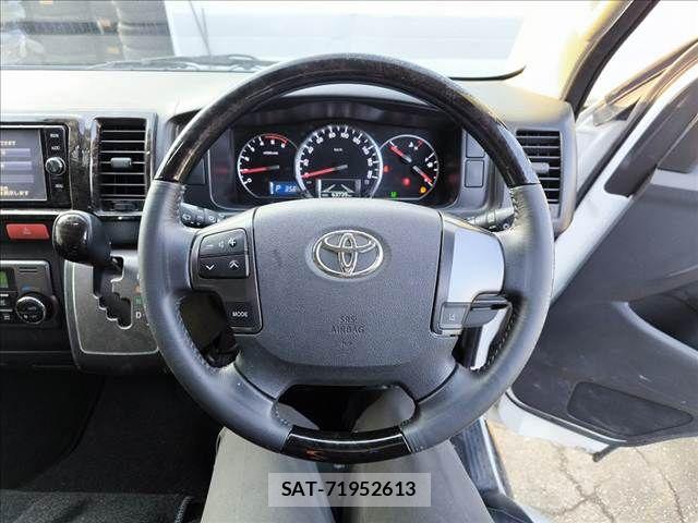 Toyota HIACE VAN 2018-03 5868972-16
