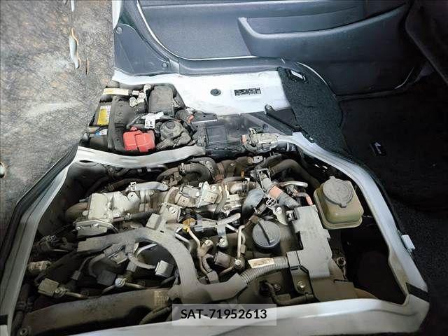 Toyota HIACE VAN 2018-03 5868972-19