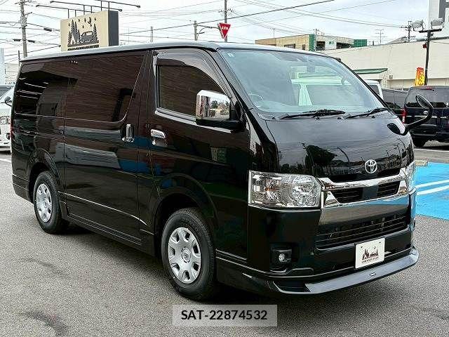 Toyota HIACE VAN 2023-05 6000276-15