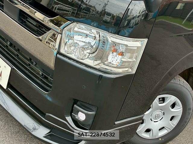 Toyota HIACE VAN 2023-05 6000276-17