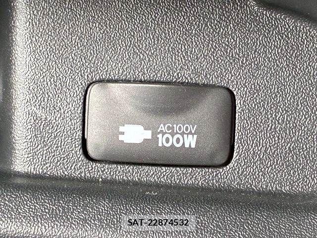 Toyota HIACE VAN 2023-05 6000276-6