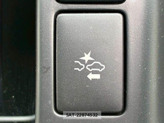 Toyota HIACE VAN 2023-05 6000276-7